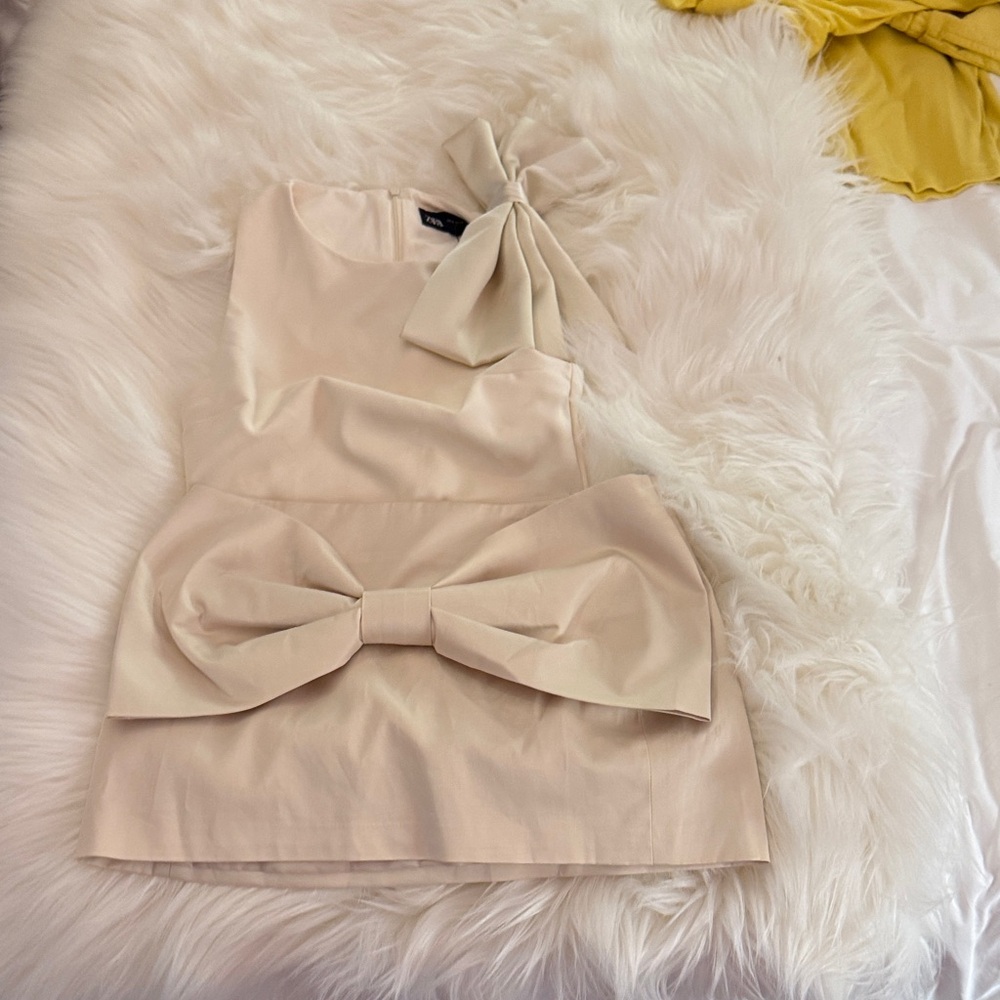 Zara Cream Sleeveless Top with Bow